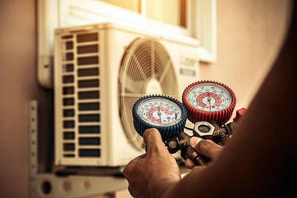 Professional Hvac technician working in Port Aransas, TX